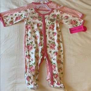 Betsey Johnson 2 pk footies in 6 months
